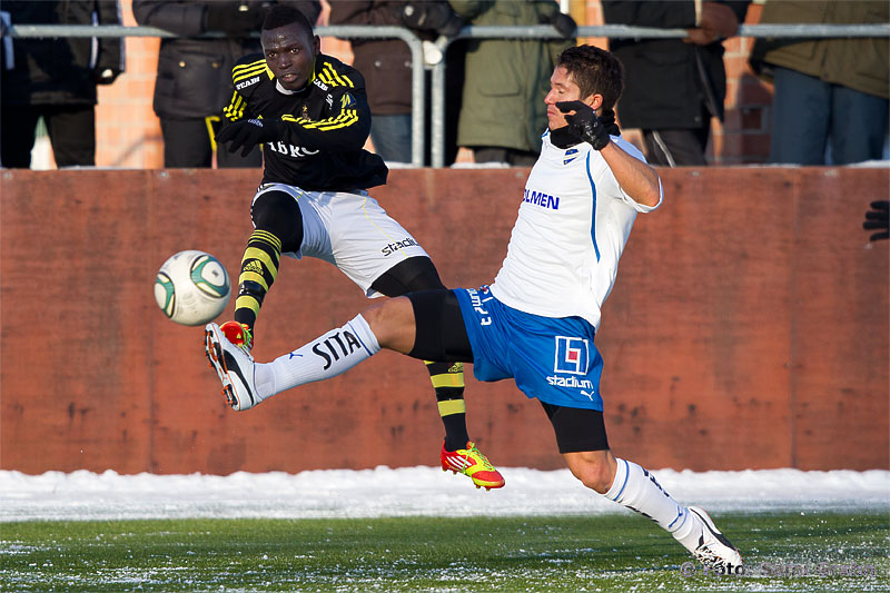 AIK 19 Alhassan A. "Crespo" Kamara och Norrköping 23 David Wiklander