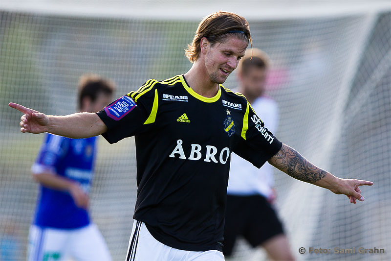 2-0 av AIK 16 Martin Lorentzson