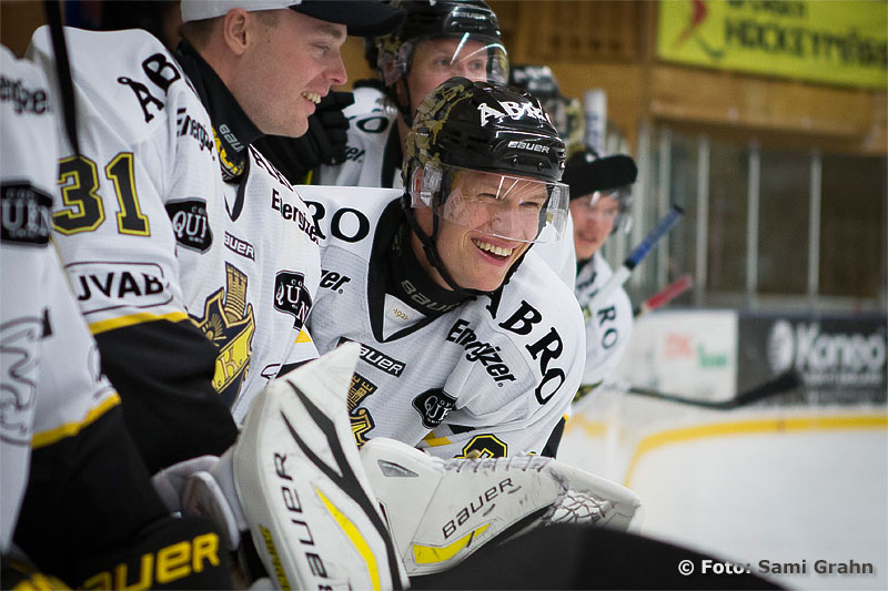 Glada i AIK 31 Daniel Larsson och AIK 84 Patric Blomdahl