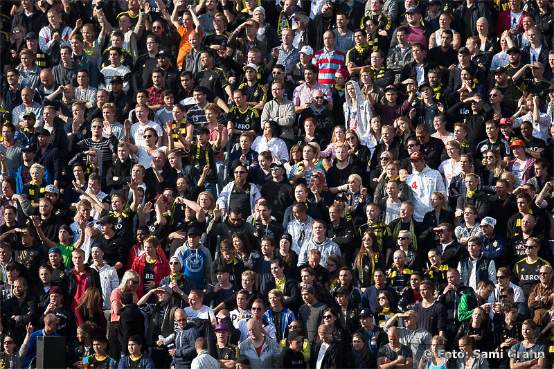 Över 30 000 personer i publiken njöt av fin fotboll