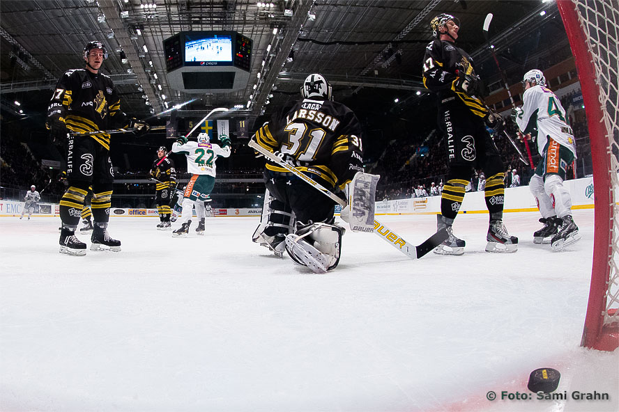 1-1 av Färjestad 22 Per Åslund