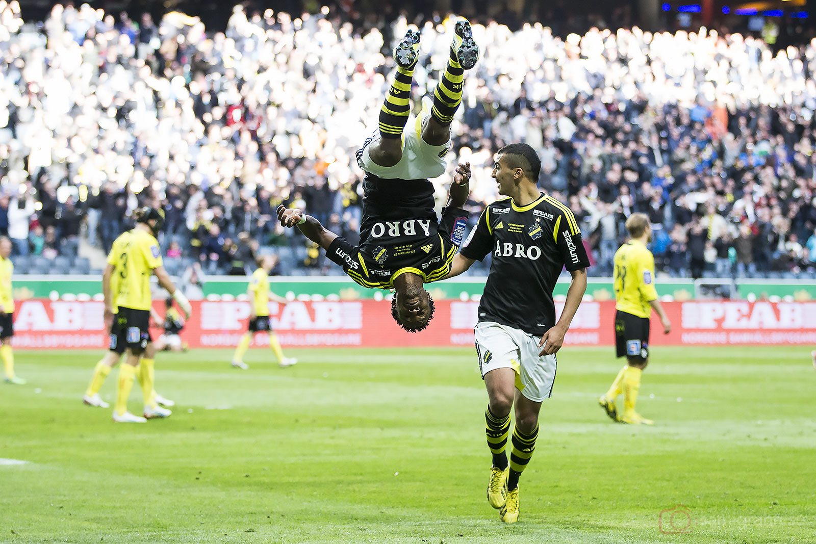 Upp-och-ned för målskytten i AIK Kennedy Igboananike