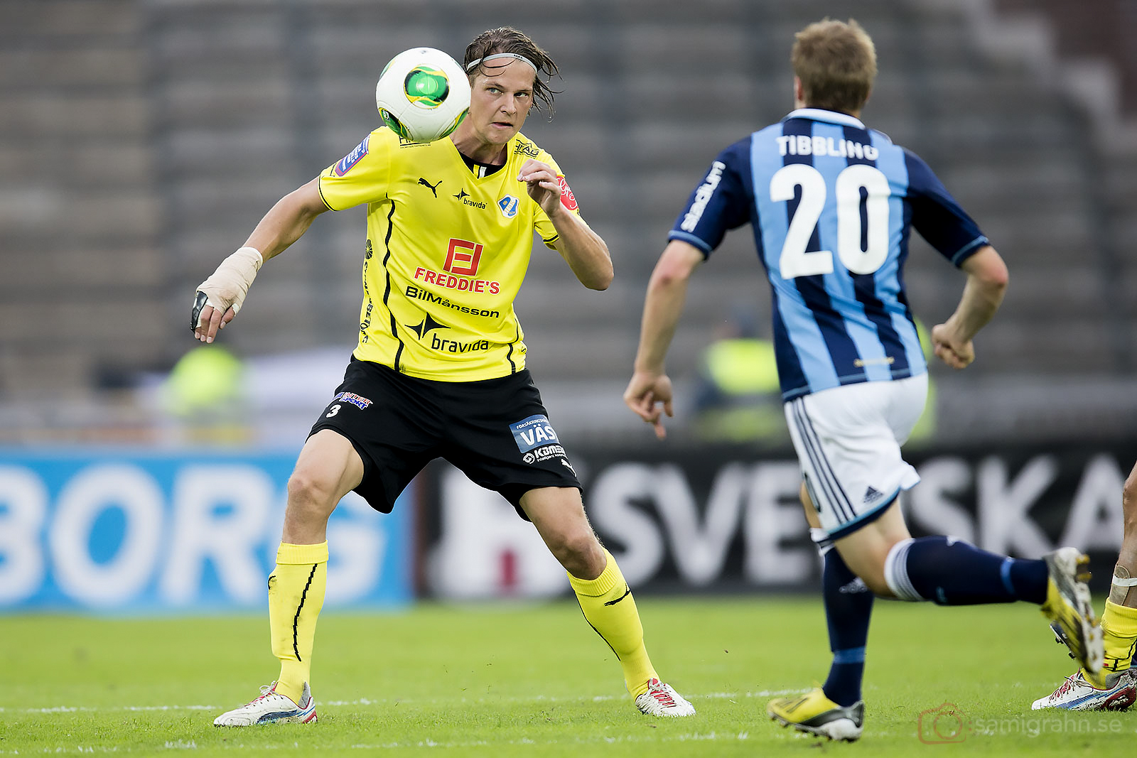 Halmstad Fredrik Liverstam och Djurgården Simon Tibbling 