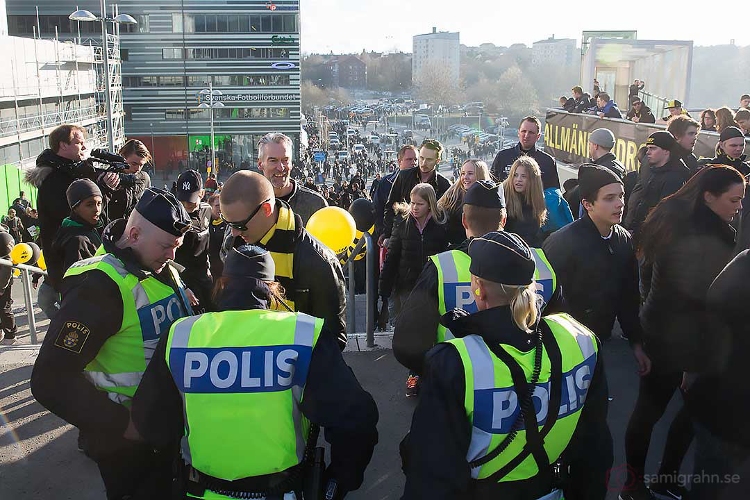 Polisnärvaro före match