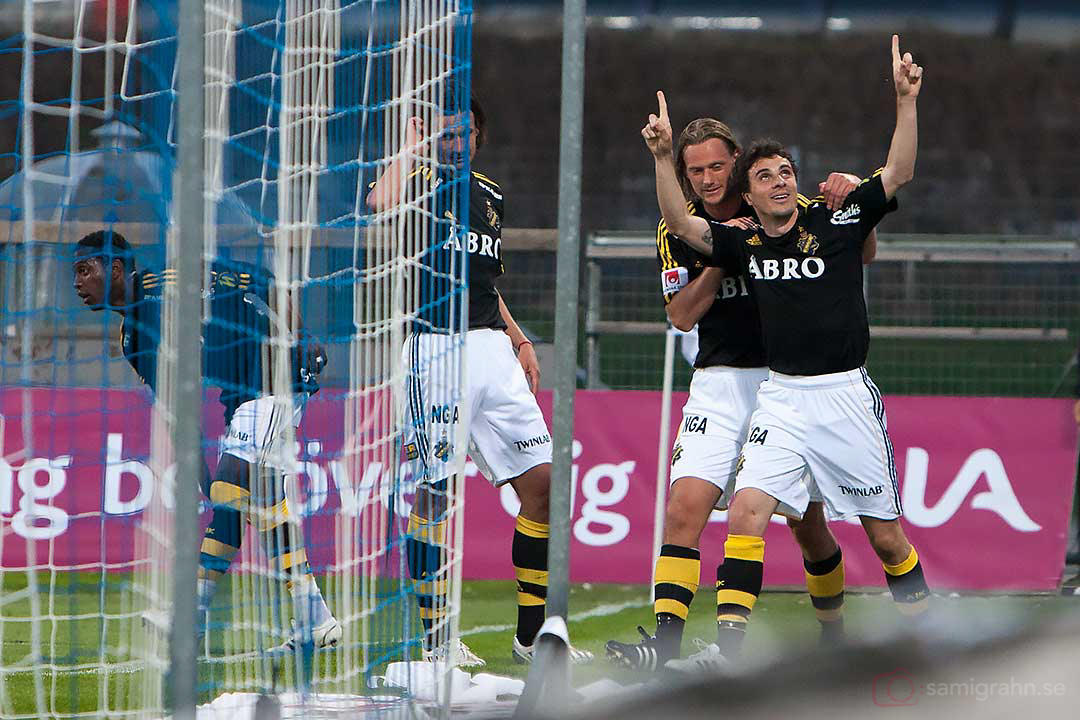 AIK Daniel Mendes prisar Gud efter 2-0-målet