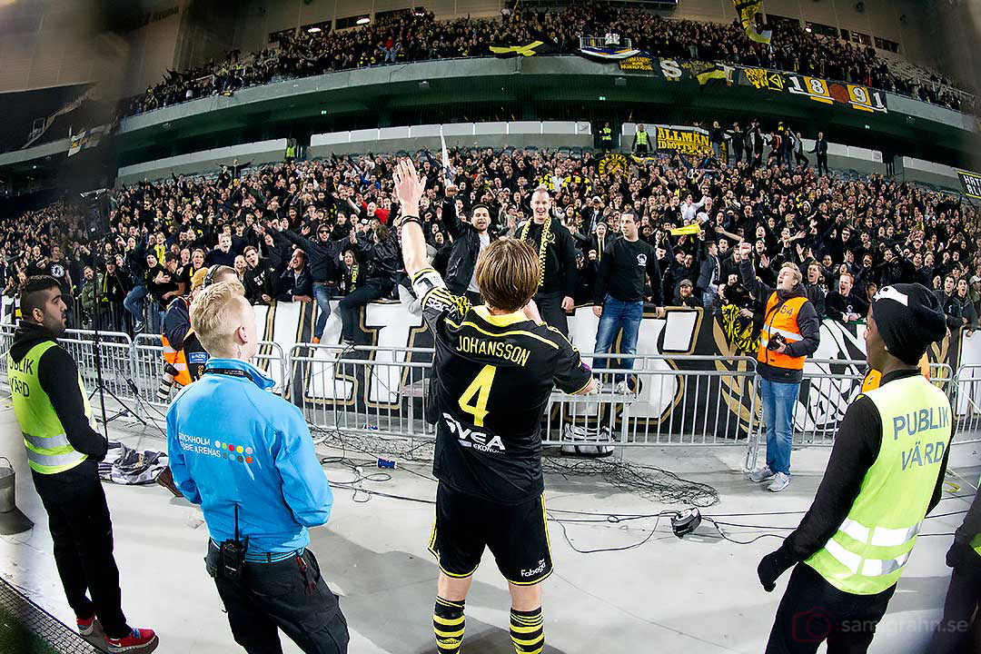 AIK Nils-Eric Johansson leder AIK-klacken