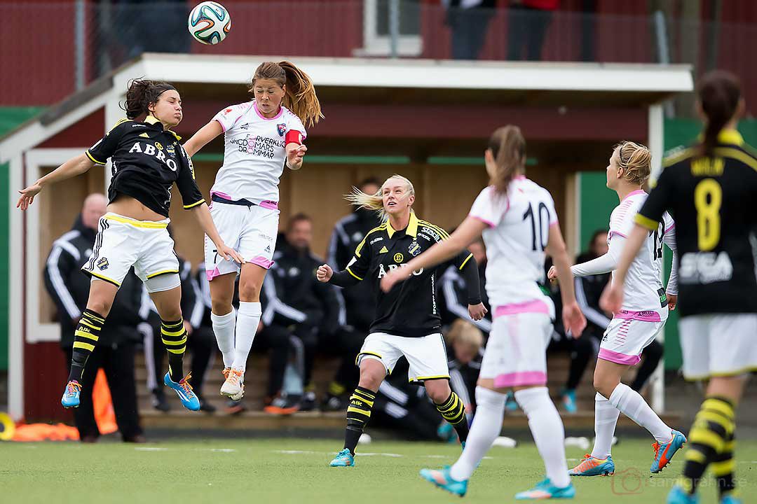 Nickduell AIK Petra Andersson och Rosengård Sarah Mellouk 