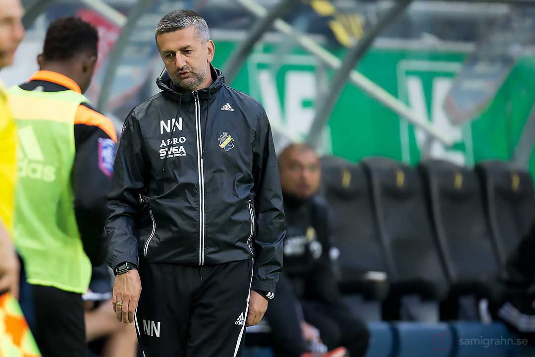 AIK assisterande tränare Nebojsa Novakovic lämnar