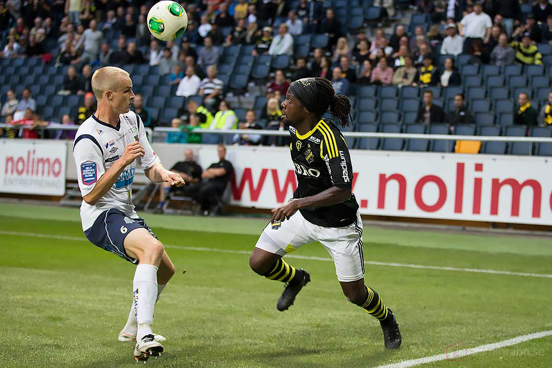 AIK Martin Mutumba har lekstuga med Gefle
