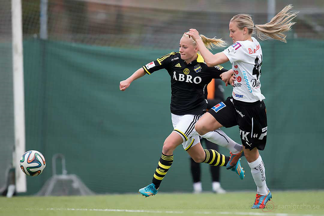 AIK Sarah Storck störtar förbi Umeå Lisa Lantz