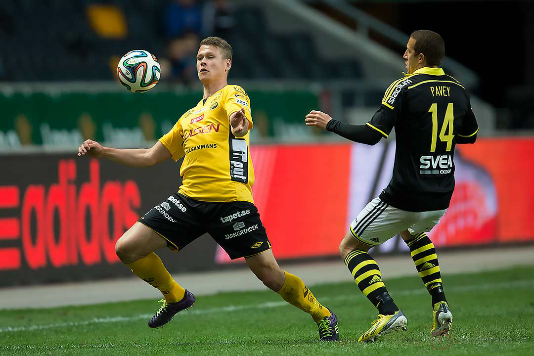 Elfsborg Viktor Claesson och AIK Kenny Pavey