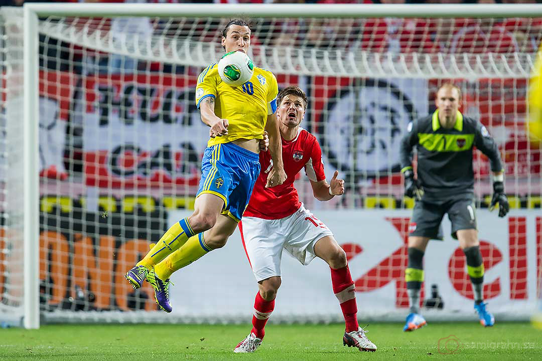 Sverige Zlatan Ibrahimovic och Österrike Sebastian Prödl