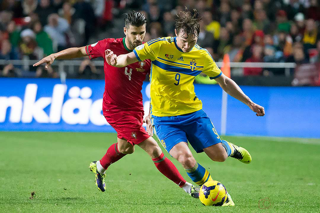 Portugal Miguel Veloso och Sverige Kim Källström